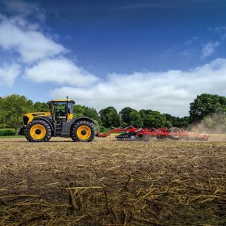 Nový JCB Fastrac 6000