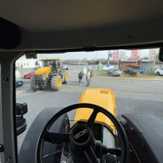 Novinka JCB Fastrac 6000