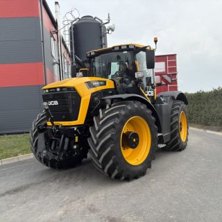 Novinka JCB Fastrac 6000