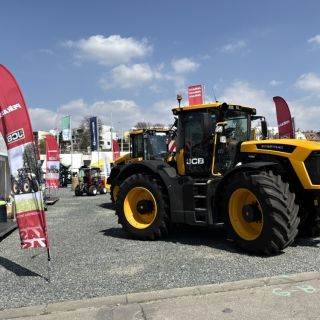 JCB Fastrac 6000