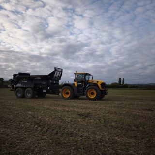 Nový JCB Fastrac 6000