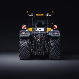 Nový JCB Fastrac 6000