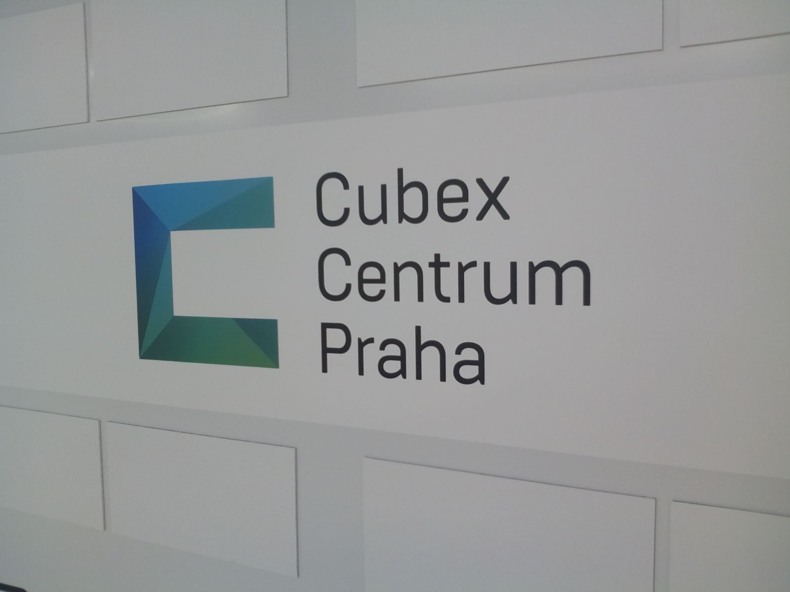 Cubex Centrum Praha měsíc před otevřením