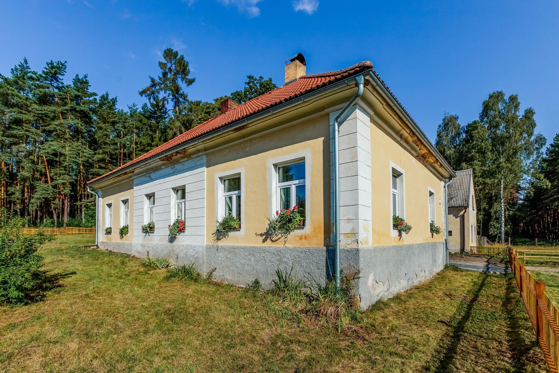 Když chcete být spolu a přitom mít klid. Černická hájenka a Hájenka Marunka v Resortu Bechyně