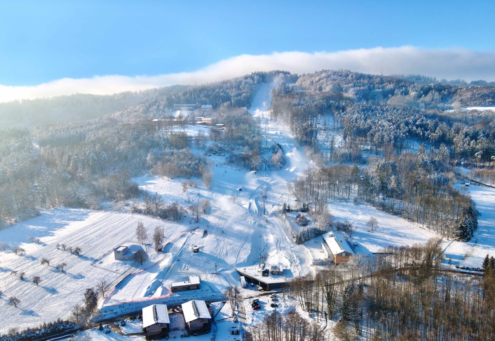 Lyžařská sezóna na Monínci začala se 70 cm sněhu a pokračuje večerním lyžováním ve všední dny i sobotu
