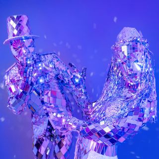 Aliatrix - visual entertainment agency - Walking acts