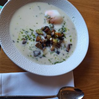 Wellness Hotel WINDSOR: konferenční prostory a zážitková gastronomie v srdci Špindlerova Mlýna