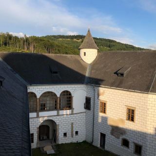Chateau Goldenstein