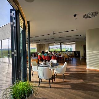 MG restaurace