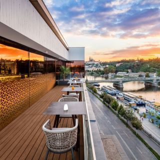 Casablanca Sky Bar s výhledem na Prahu