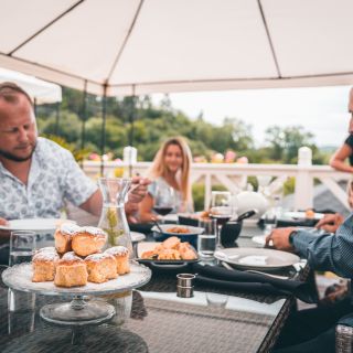 Romantický Hotel Mlýn Karlštejn - Sváteční rodinné obědy