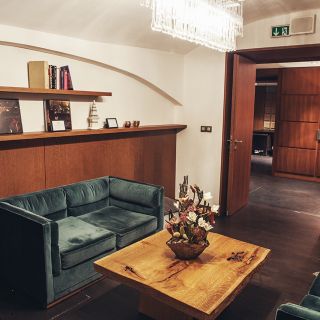 The Emblem Hotel - The M Lounge