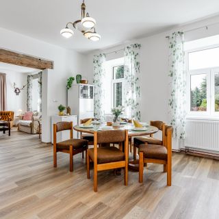 Když chcete být spolu a přitom mít klid. Černická hájenka a Hájenka Marunka v Resortu Bechyně