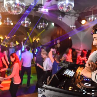 Pivovar Staropramen - Music bar PHENOMEN