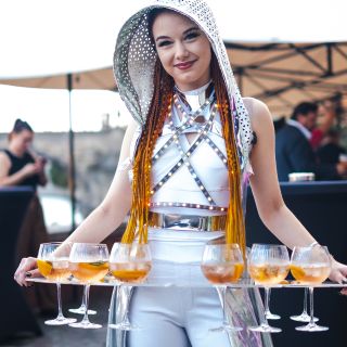 Aliatrix - visual entertainment agency - Speciální LED hostesky