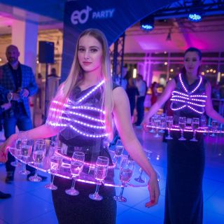 Aliatrix - visual entertainment agency - Speciální LED hostesky