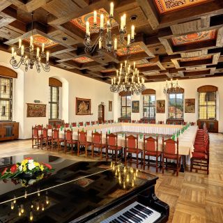Hotel RŮŽE a OLDINN