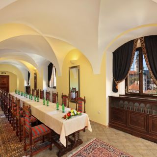 Hotel RŮŽE a OLDINN
