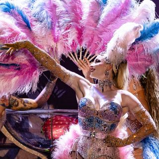 Burleska & showgirl Linde Von Schwärze