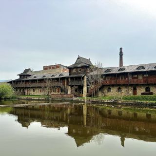 Chcete, aby váš teambuilding nebyl nuda? Vyrazte kousek za Prahu do Resortu Svět