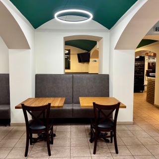 Bistro "U dvou kamarádů" - Hlavní sál
