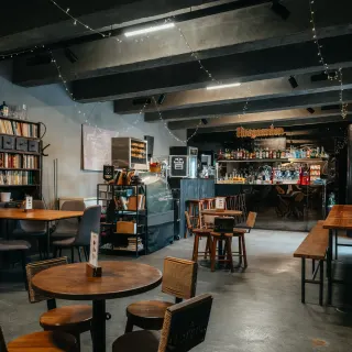 Hoax Pub