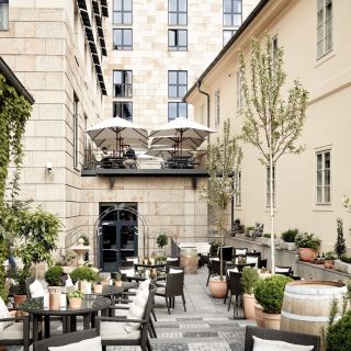 Four Seasons Hotel Prague - Karel Terrace