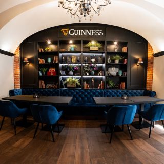 Arthur’s pub - GUINNESS SALONEK