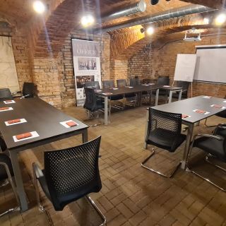 Janáček office - Velká tzv. Sklepní galerie