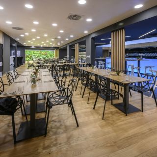 JIHOMORAVSKÝ HOTEL AMANDE: Vánoční večírky s místní mandlovkou i vinařským casinem