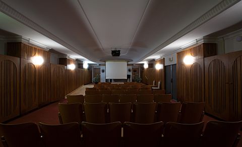 Přednáškový sál v Janském Dvoře