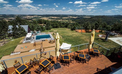 nahoru Resort Monínec