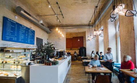SmetanaQ Café & Bistro