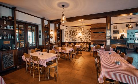 Hlavní restaurace