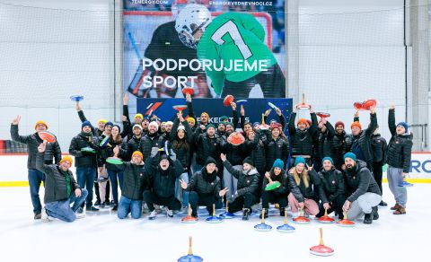 ICE STOCK jedinečný teambuilding