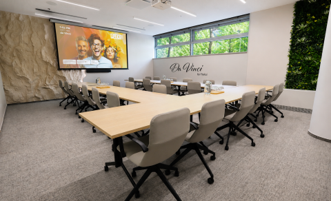 Da Vinci Board Room
