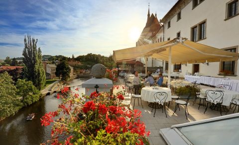 Hotel RŮŽE a OLDINN