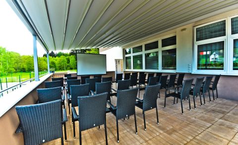 Konferenční outdoory