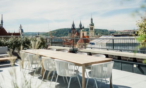 Střešní lounge s terasou