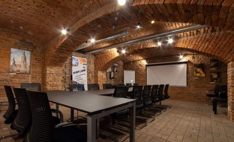 Velká tzv. Sklepní galerie