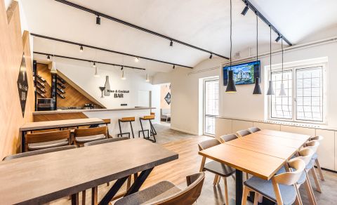 Vinný a koktejlový bar