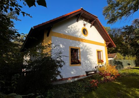 Když chcete být spolu a přitom mít klid. Černická hájenka a Hájenka Marunka v Resortu Bechyně