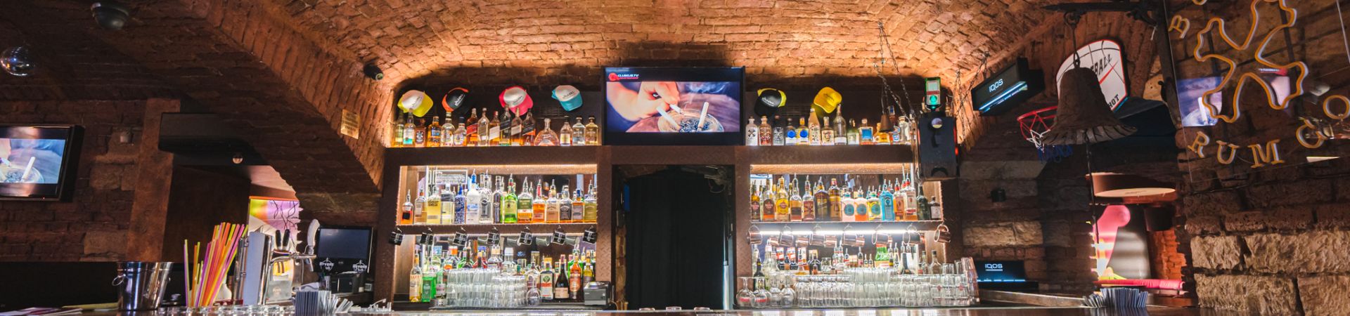 ALIBI. cocktail&music bar - Bar