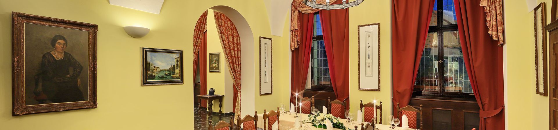 Hotel RŮŽE a OLDINN - Salonek Šetlík