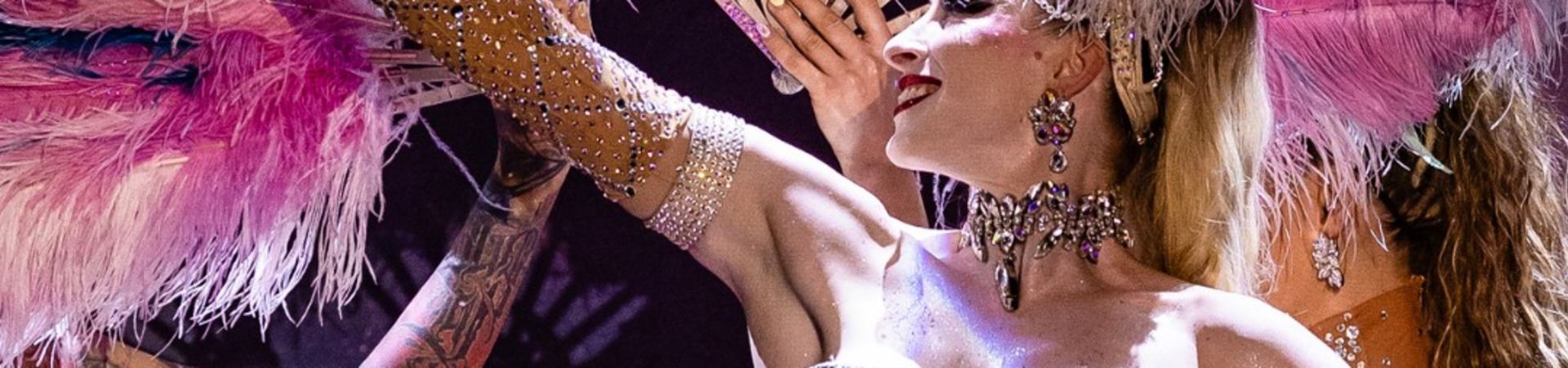 Burleska & showgirl Linde Von Schwärze