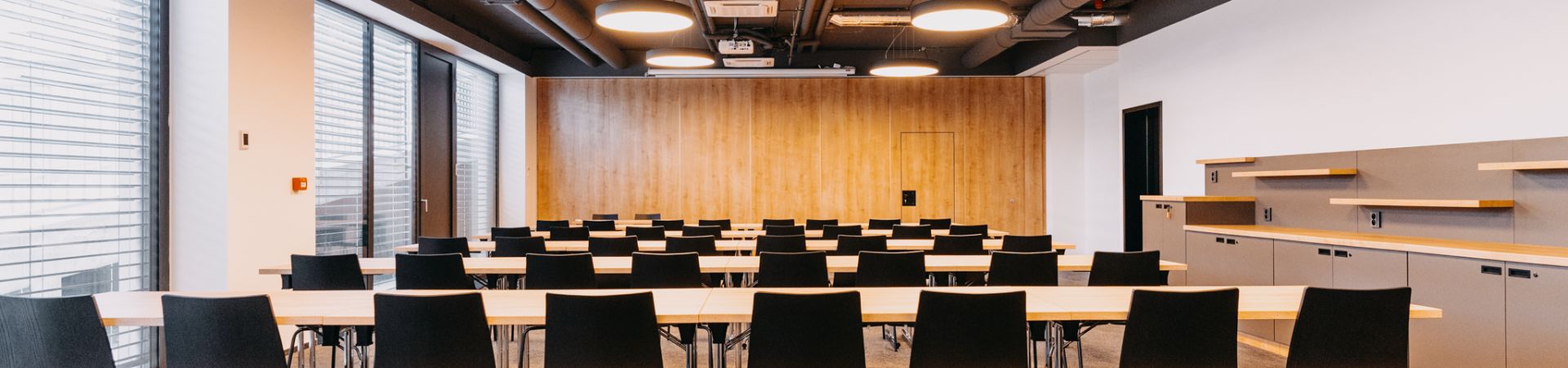 NOSRETI reality – jednací místnosti - Konferenční místnost A