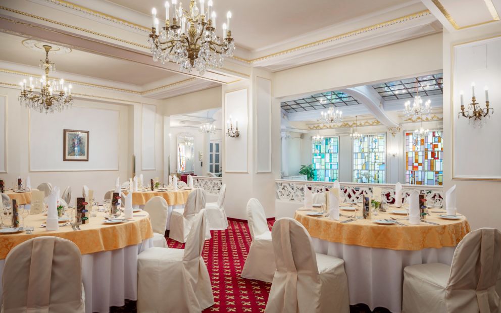 Hotel Ambassador - Zlatá Husa - Francouzská restaurace