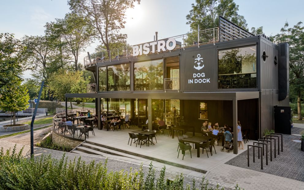 Dog in Dock – Vinařství a eventové centrum ve Veselí nad Moravou - Bistro