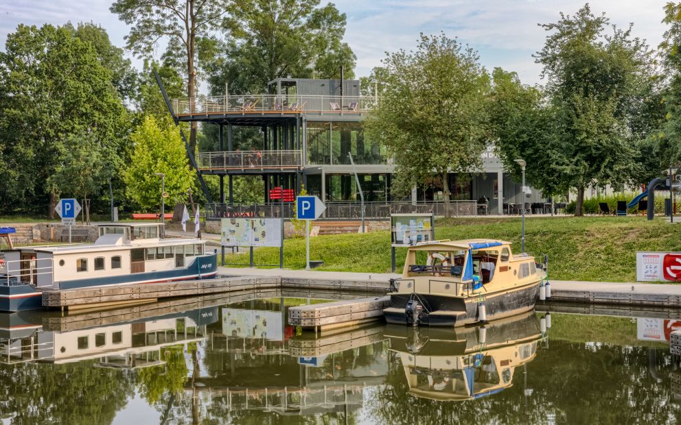 Dog in Dock – Stylové vinařství pro vaše oslavy a rodinná setkání - Venkovní zahrada a prostor pro grilování