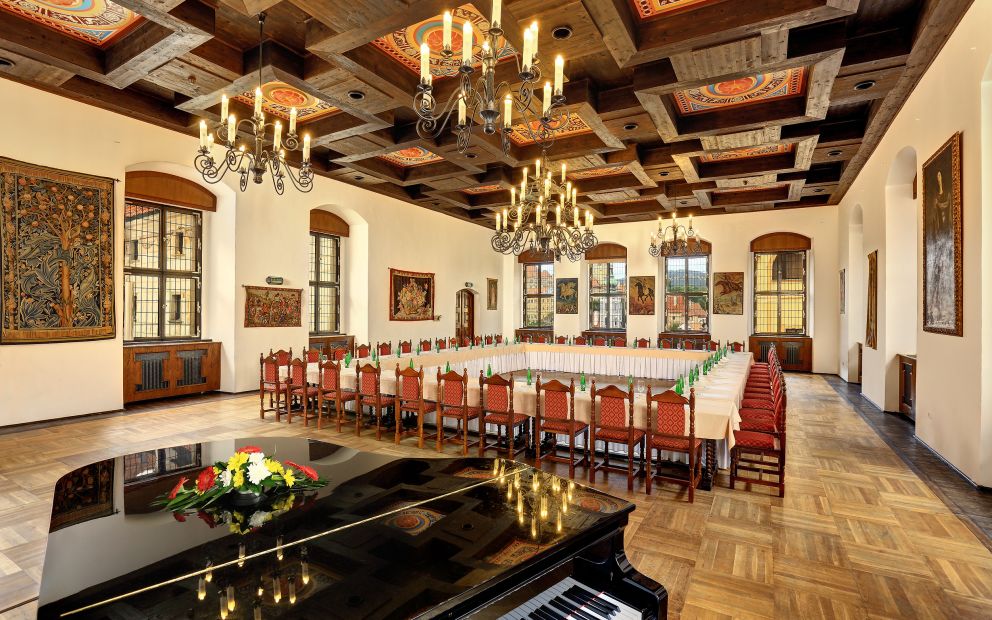 Hotel RŮŽE a OLDINN - Jezuitský kongresový sál